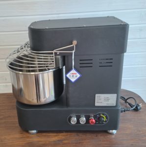 Тестомесильная машина WSK-3